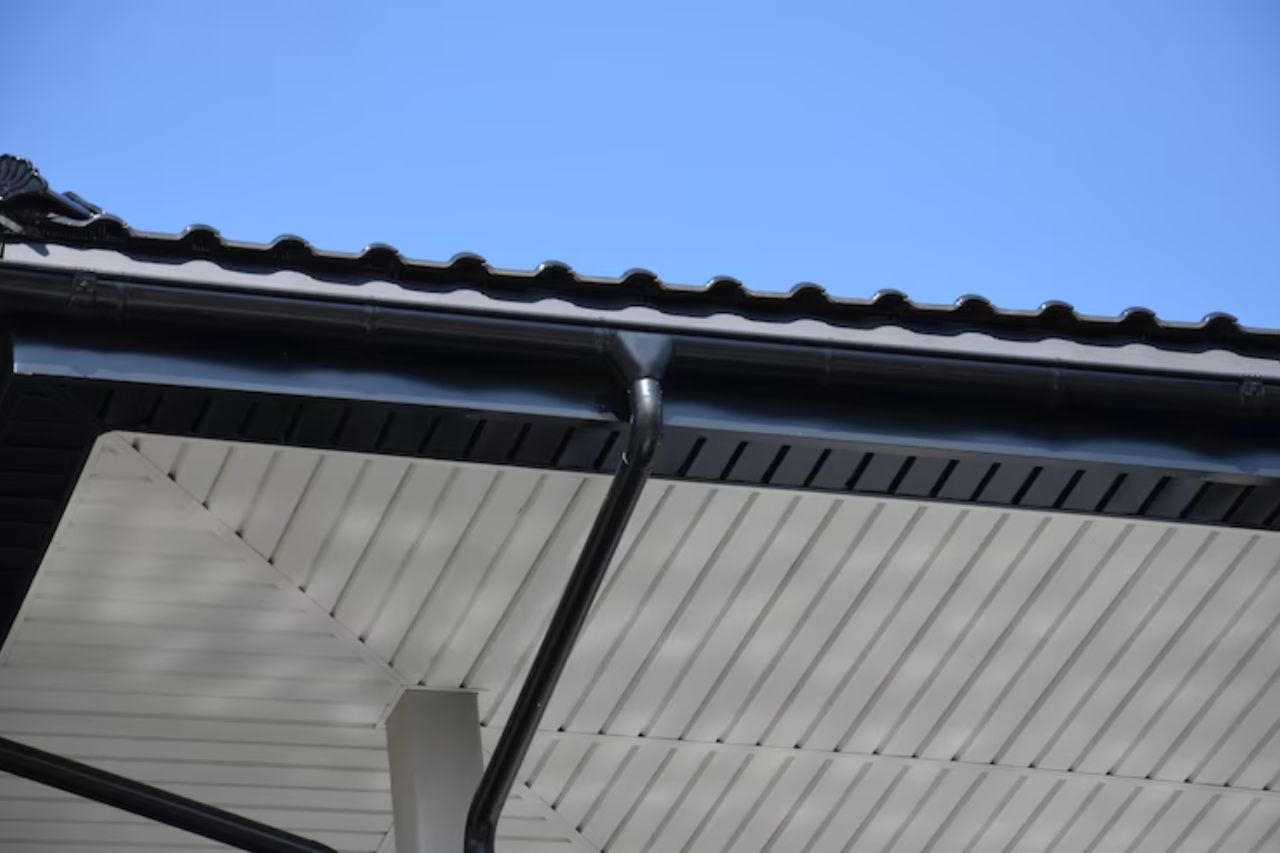 roof gutter